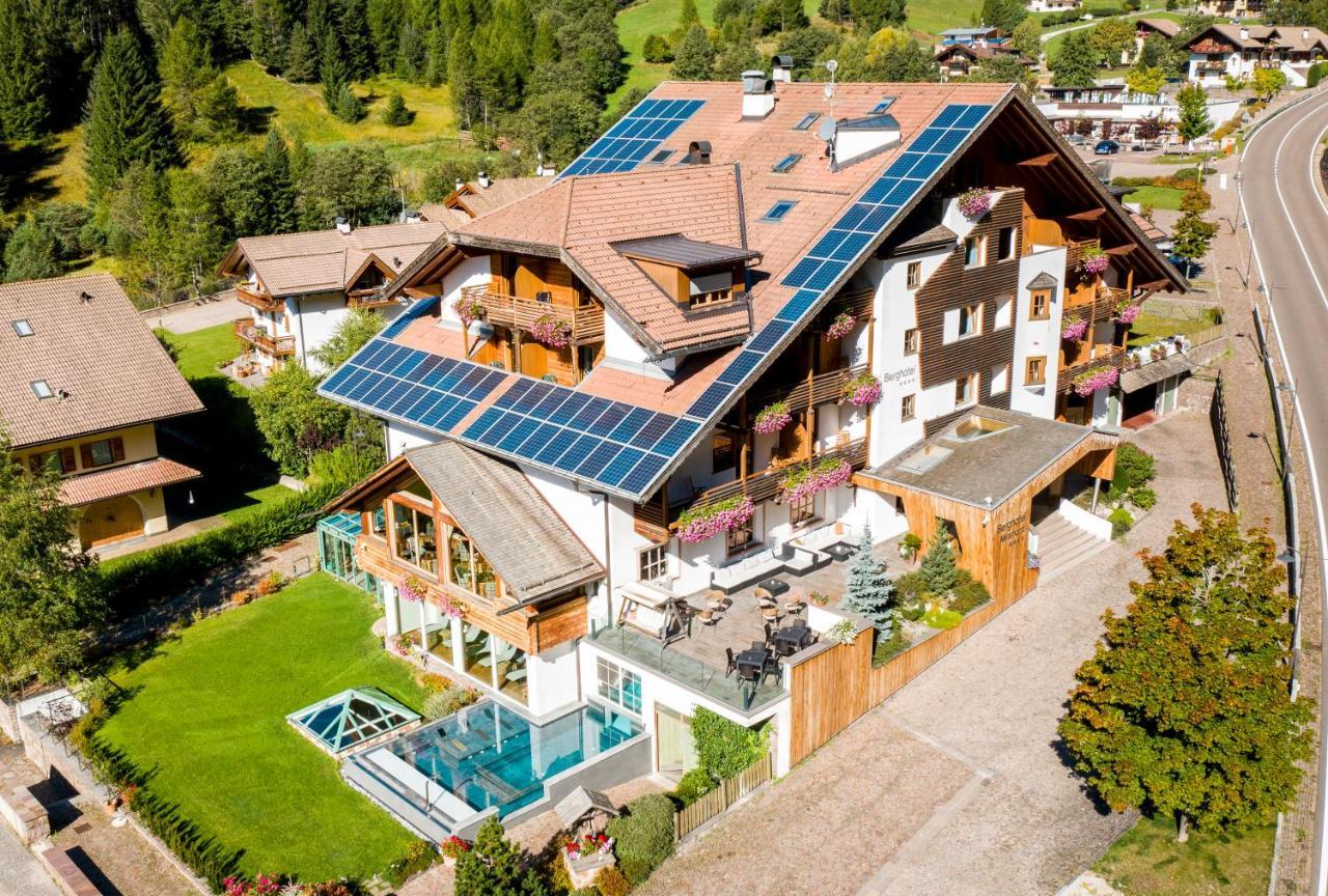 Berghotel Miramonti Tesero Luaran gambar