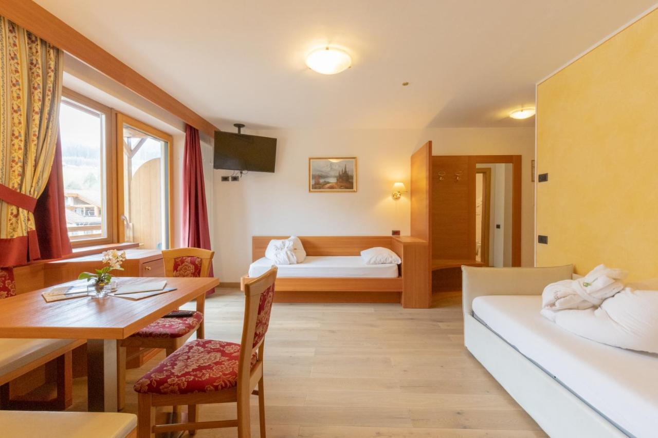 Berghotel Miramonti Tesero Luaran gambar