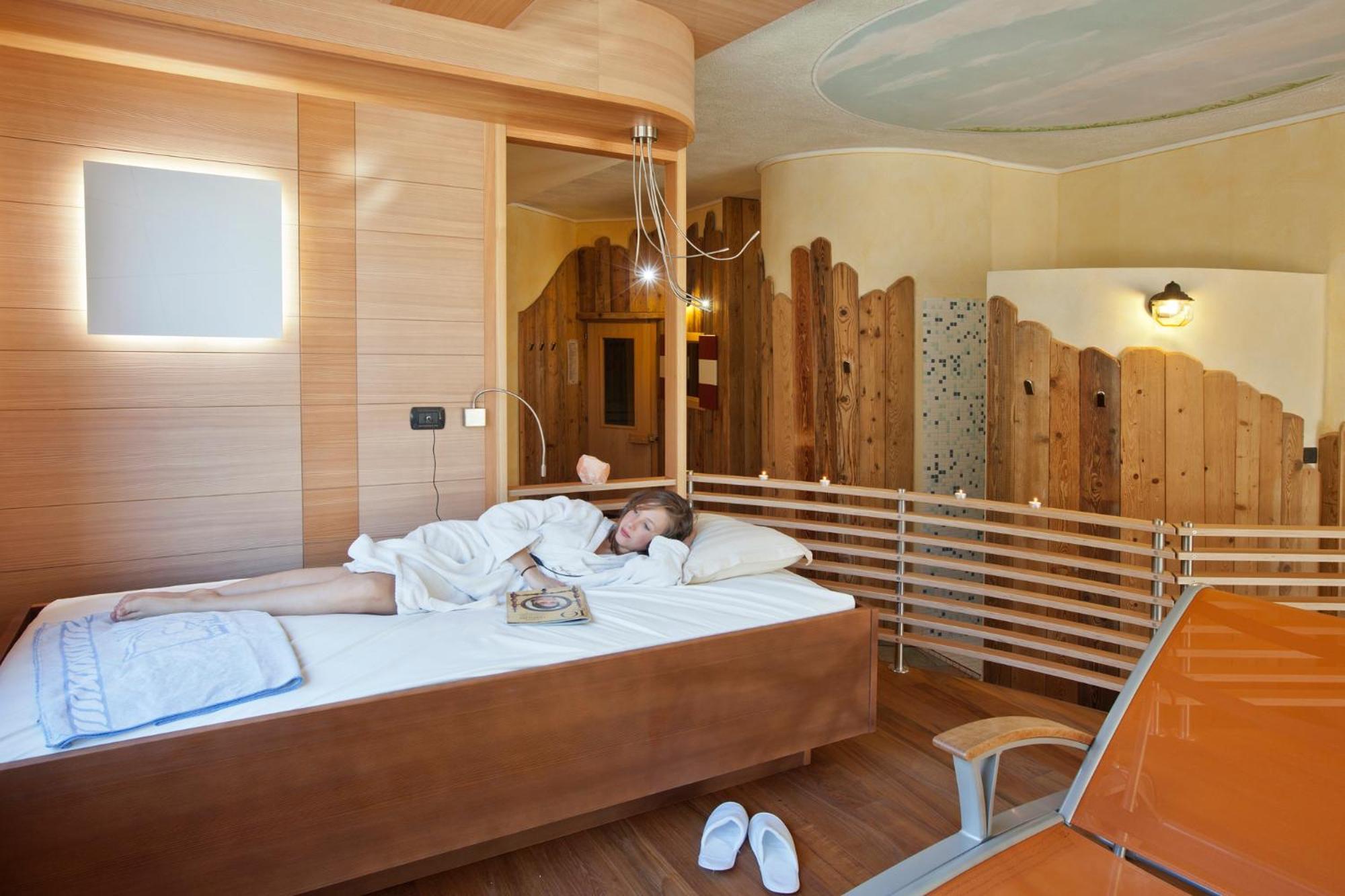 Berghotel Miramonti Tesero Luaran gambar